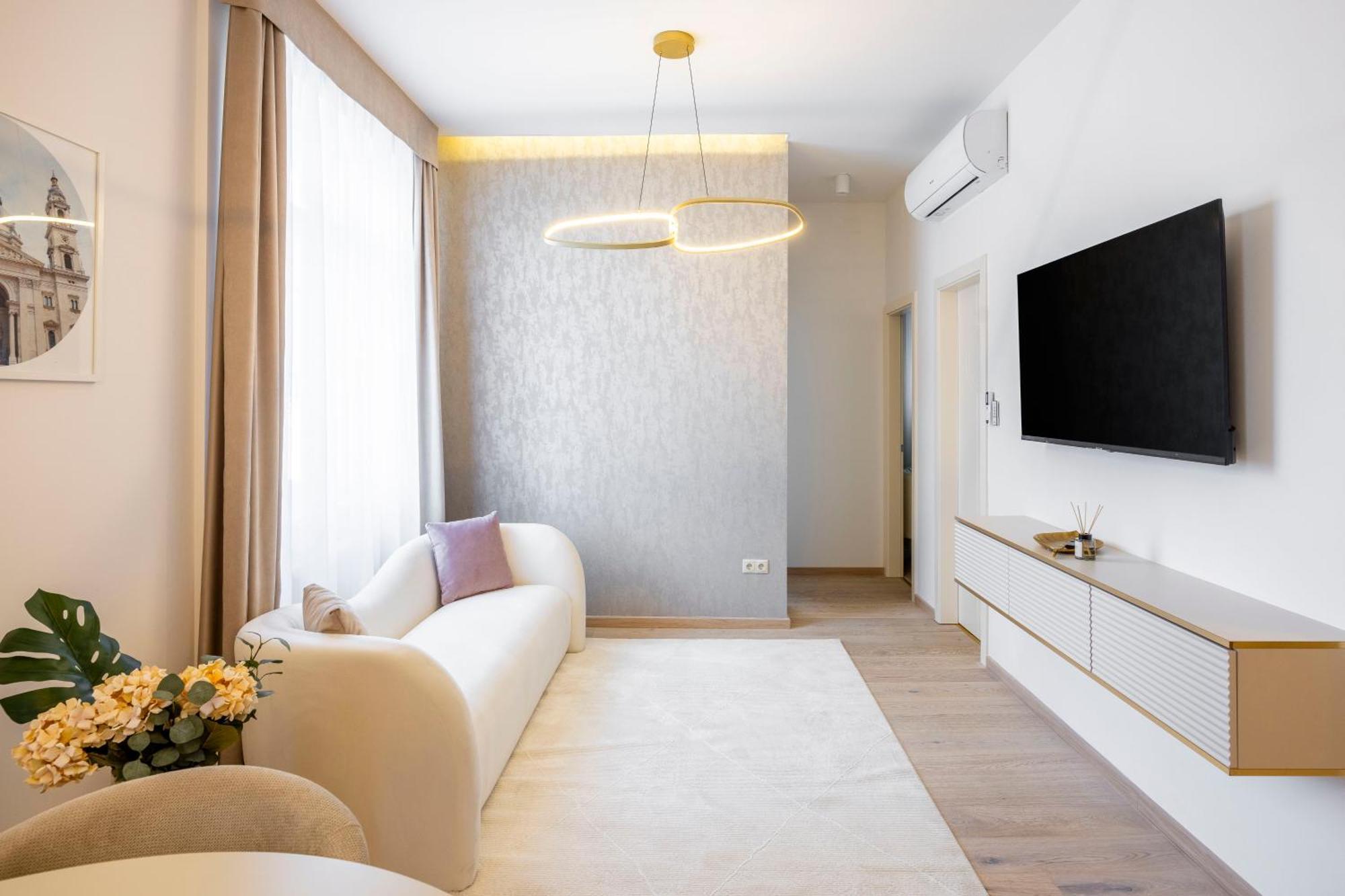 Luxurious Central Apartment W/ A Stunning View To The Basilica 부다페스트 외부 사진